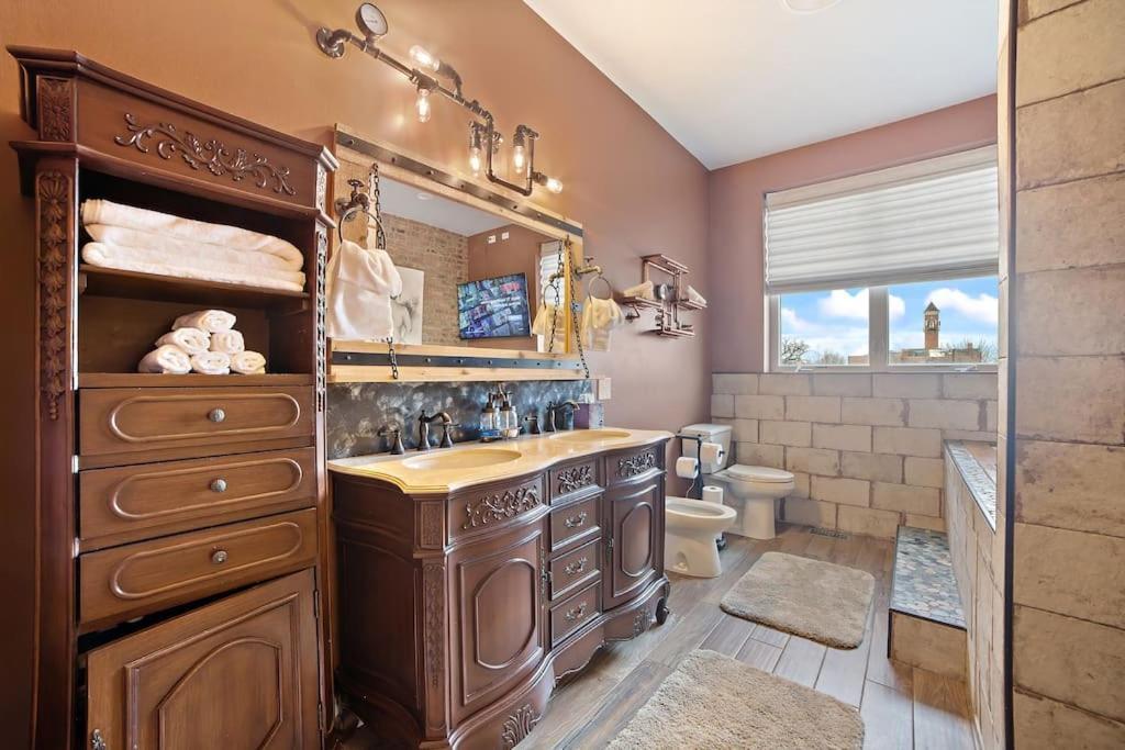 Chicago Mid-Century Gem Steps From United Center Villa Exterior foto